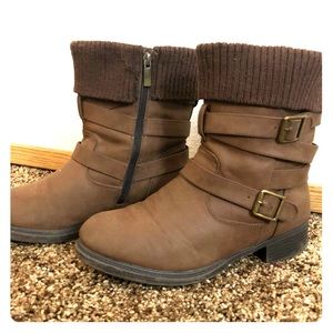 Avenue Montreal Sweater Cuff Boots